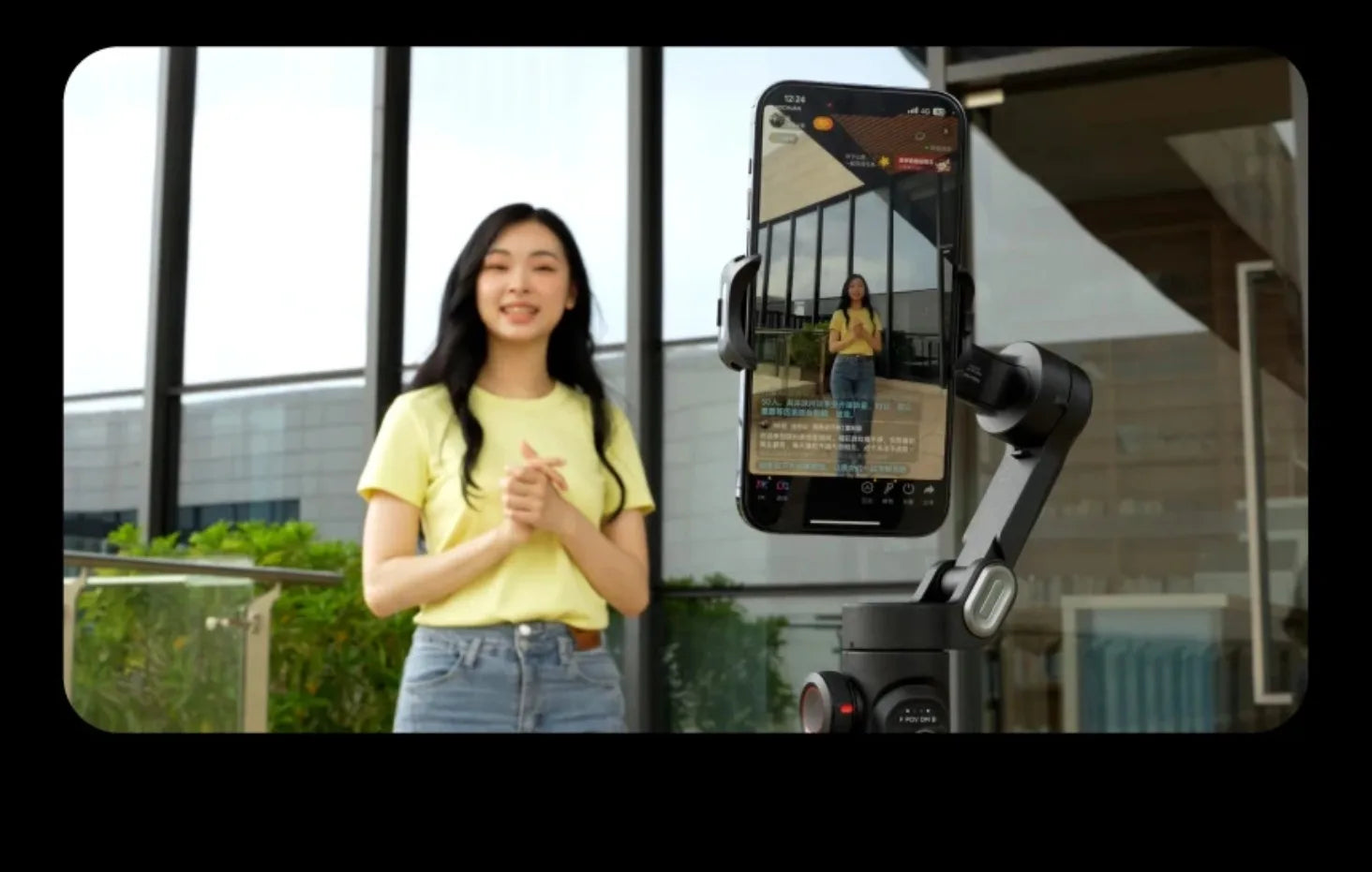 Smart XE Phone Gimbal Stabilizer 3-Axis Foldable Handheld Gimbal With Focus Wheel Video Shooting Stabilizer For iOS Android